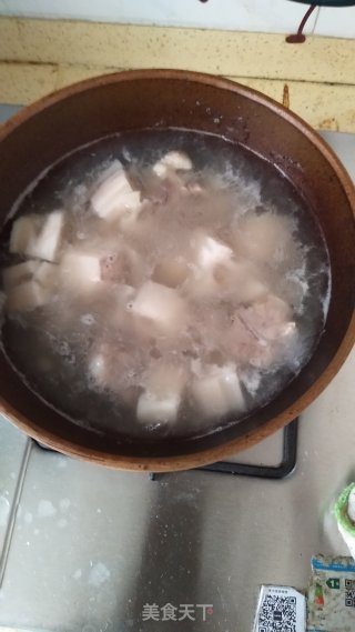 野生莲藕炖排骨的做法步骤：5