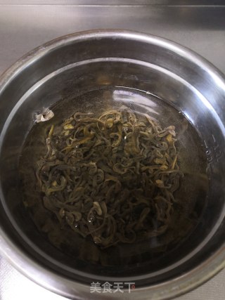 辣炒眉豆丝的做法步骤：2