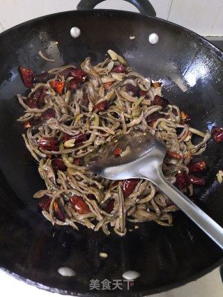 辣炒眉豆丝的做法步骤：7