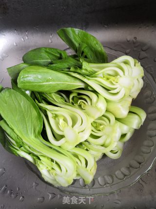 香菇青菜的做法步骤：2