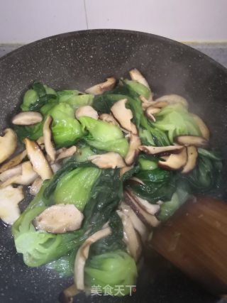 香菇青菜的做法步骤：9