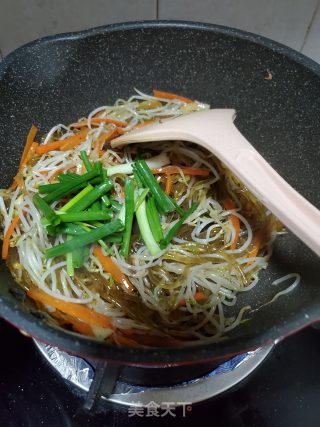 芽菜炒粉条的做法步骤：12