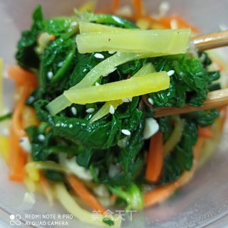 菠菜拌胡萝卜丝的做法步骤：5
