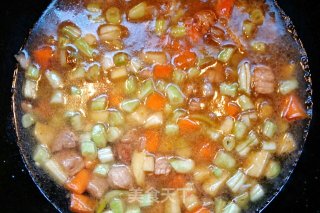 冬天来一碗美味炖菜加饭团吧~的做法步骤：7