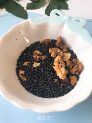 黑芝麻核桃糊的做法步骤：3