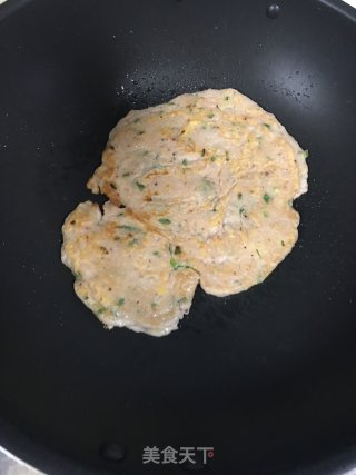 葱香鱿鱼饼的做法步骤：5