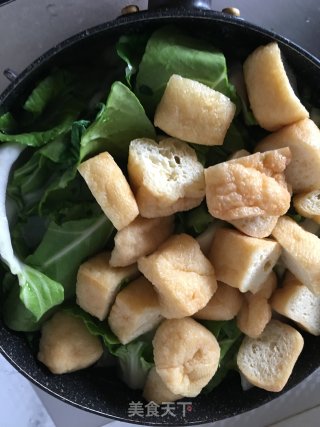 青菜豆腐果粉丝汤的做法步骤：2