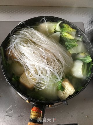 青菜豆腐果粉丝汤的做法步骤：3