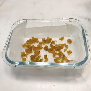 葡萄干酸奶棒的做法步骤：2