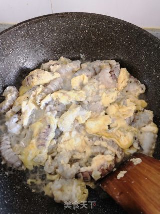 皮皮虾肉炒鸡蛋的做法步骤：5