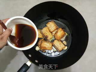 糖醋带鱼的做法步骤：7