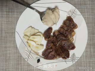 腊肠炒迟菜心的做法步骤：3