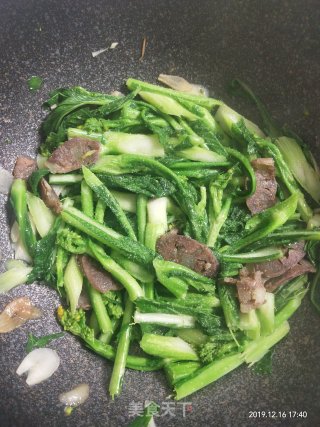 腊肠炒迟菜心的做法步骤：6