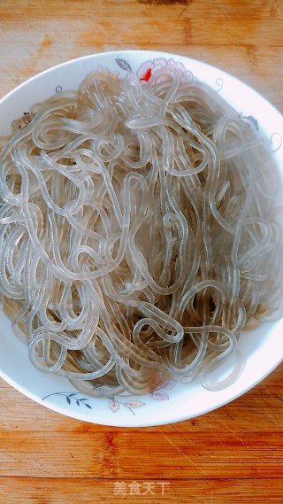 五花肉炖粉条的做法步骤：4