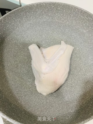 双菇虫草鸡汤的做法步骤：1