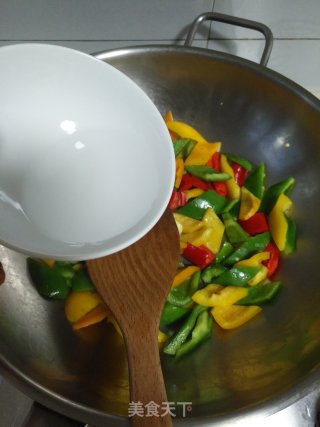 彩椒鸡丁的做法步骤：7