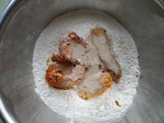 南瓜地瓜豆包的做法步骤：2