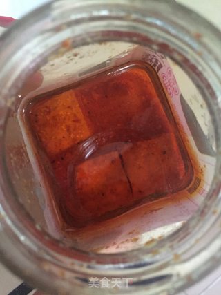 腐乳炒鸡翼的做法步骤：1
