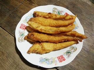 凤尾鱼 面拖鱼的做法步骤：9