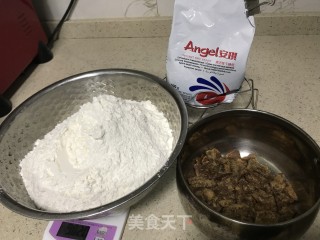 红糖发糕的做法步骤：1