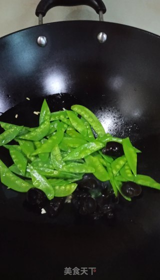 彩椒荷兰豆的做法步骤：4