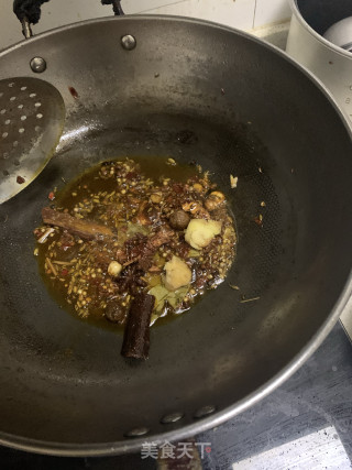 麻辣鸡爪的做法步骤：2
