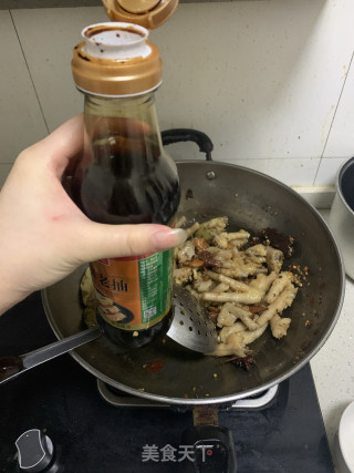 麻辣鸡爪的做法步骤：3