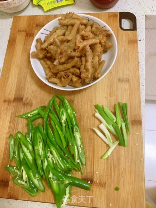 麻辣鸡爪的做法步骤：7
