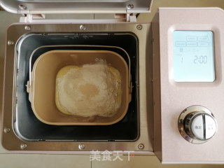 肉松面包的做法步骤：1
