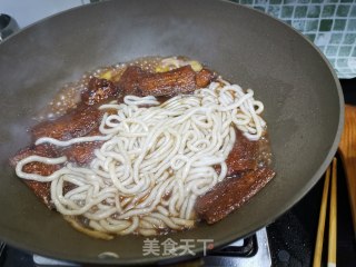 带鱼京白烧水晶粉的做法步骤：20