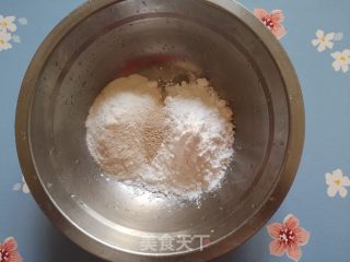 炸小黄鱼的做法步骤：2