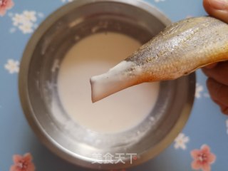 炸小黄鱼的做法步骤：4