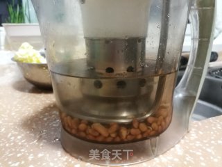 花生核桃豆浆的做法步骤：2