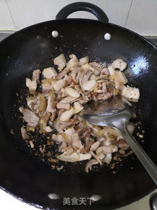 家常回锅肉的做法步骤：4