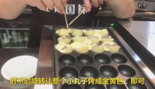 皮酥肉嫩的章鱼小丸子的做法步骤：4