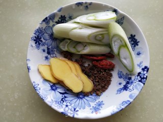 卤炸豆腐的做法步骤：6