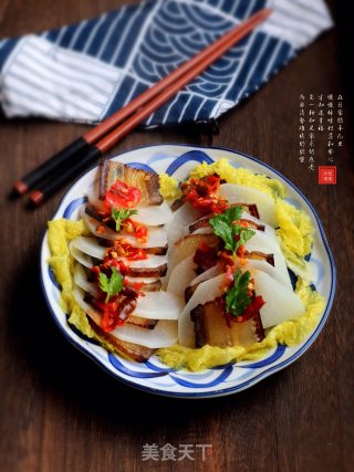 剁椒萝卜蒸腊肉的做法步骤：7