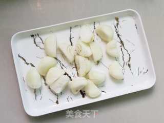 马蹄淮山鸡壳汤的做法步骤：4