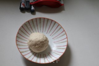 驯鹿馒头的做法步骤：3