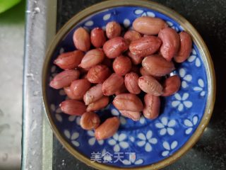 猪骨煲菜干的做法步骤：5