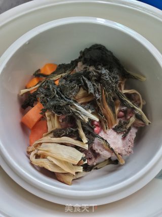 猪骨煲菜干的做法步骤：7