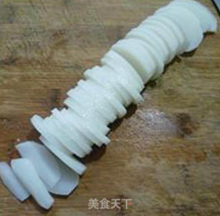 瘦肉丝芹炒叶炒年糕的做法步骤：4