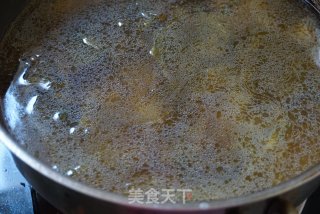 韩式海带汤미역국的做法步骤：4
