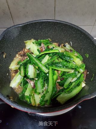 豆豉鲮鱼炒油麦菜的做法步骤：7