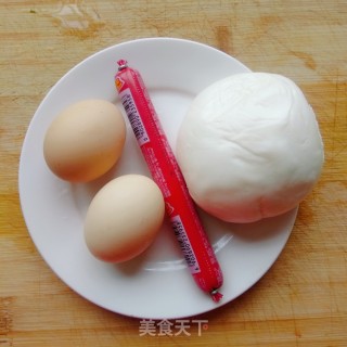 煎馒头条的做法步骤：1