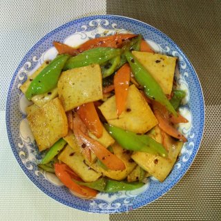 老干妈炒千叶豆腐的做法步骤：12