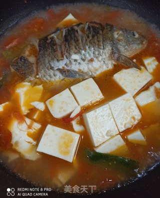 西红柿鲫鱼豆腐汤的做法步骤：7