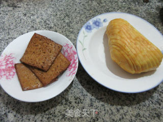 香干炒盘菜的做法步骤：1