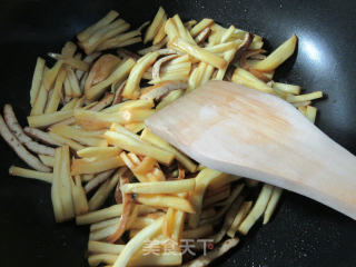 香干炒盘菜的做法步骤：5