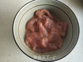 青椒熘肉片的做法步骤：3